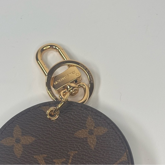 Louis Vuitton x FORNASETTI Monogram Cameo Bag Charm Key Holder - Picture 9 of 10